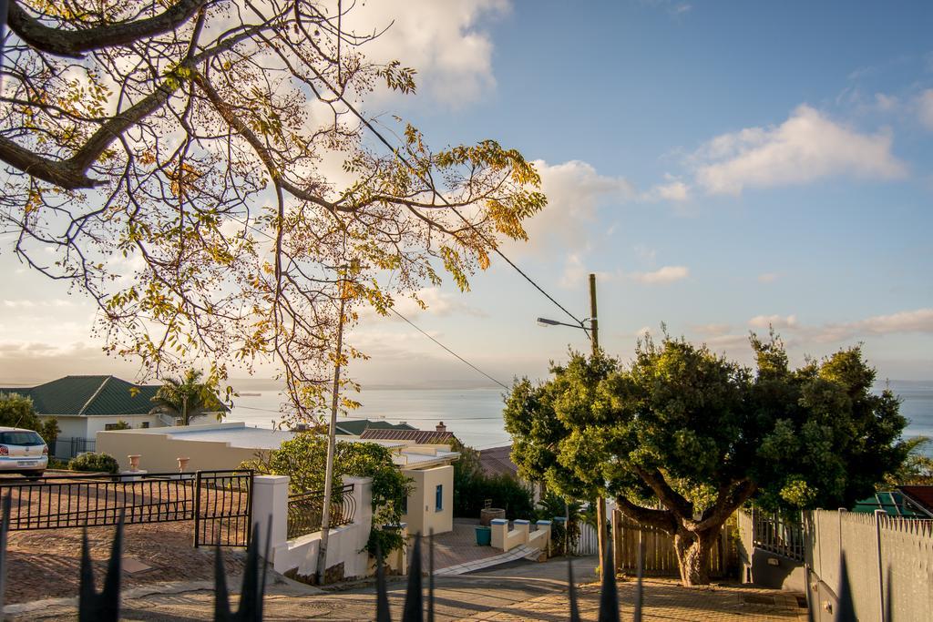 Edward Charles Manor Hotel Mossel Bay Bagian luar foto